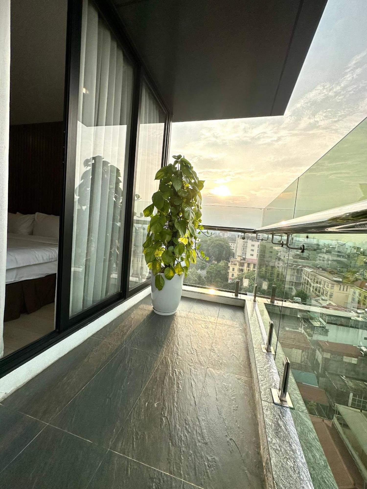 Hnc Premier Hotel & Residences Hanoi Exterior foto
